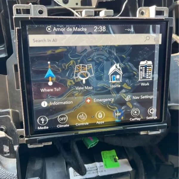 Uconnect 5inch 8.4 Radio